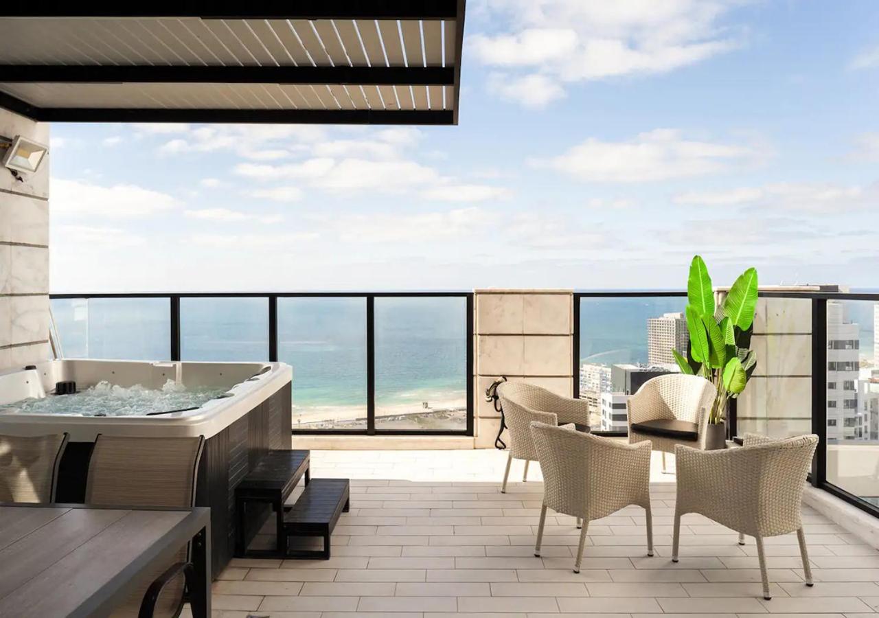Oַ&O Group- Luxury Penthouse Jacuzzi Sea 36 Floor Apartment Бат Ям Екстериор снимка
